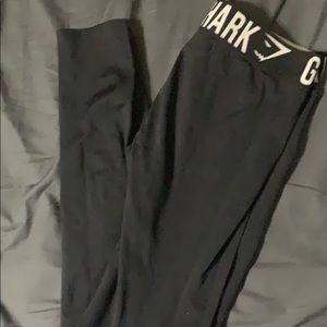Black Gymshark leggings